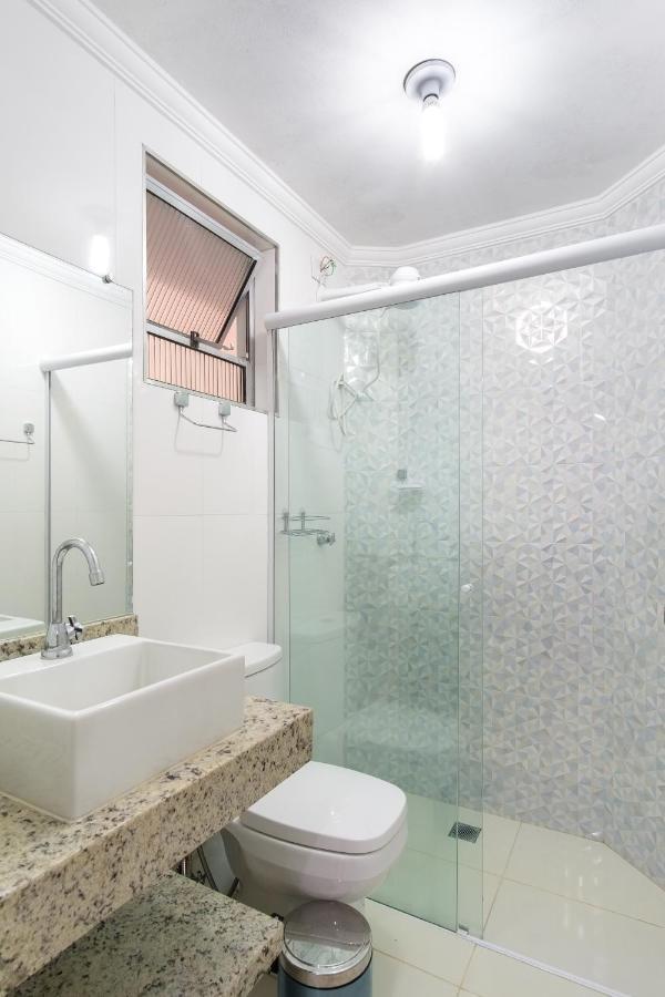 Apartamento A 100 Metros Da Praia - 01 Dormitorio - Edificio Agua Viva Ubatuba Buitenkant foto